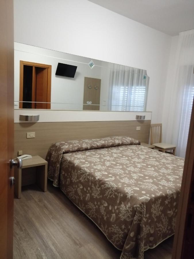 Hotel Columbia & Ninfea Lido di Jesolo Exterior photo
