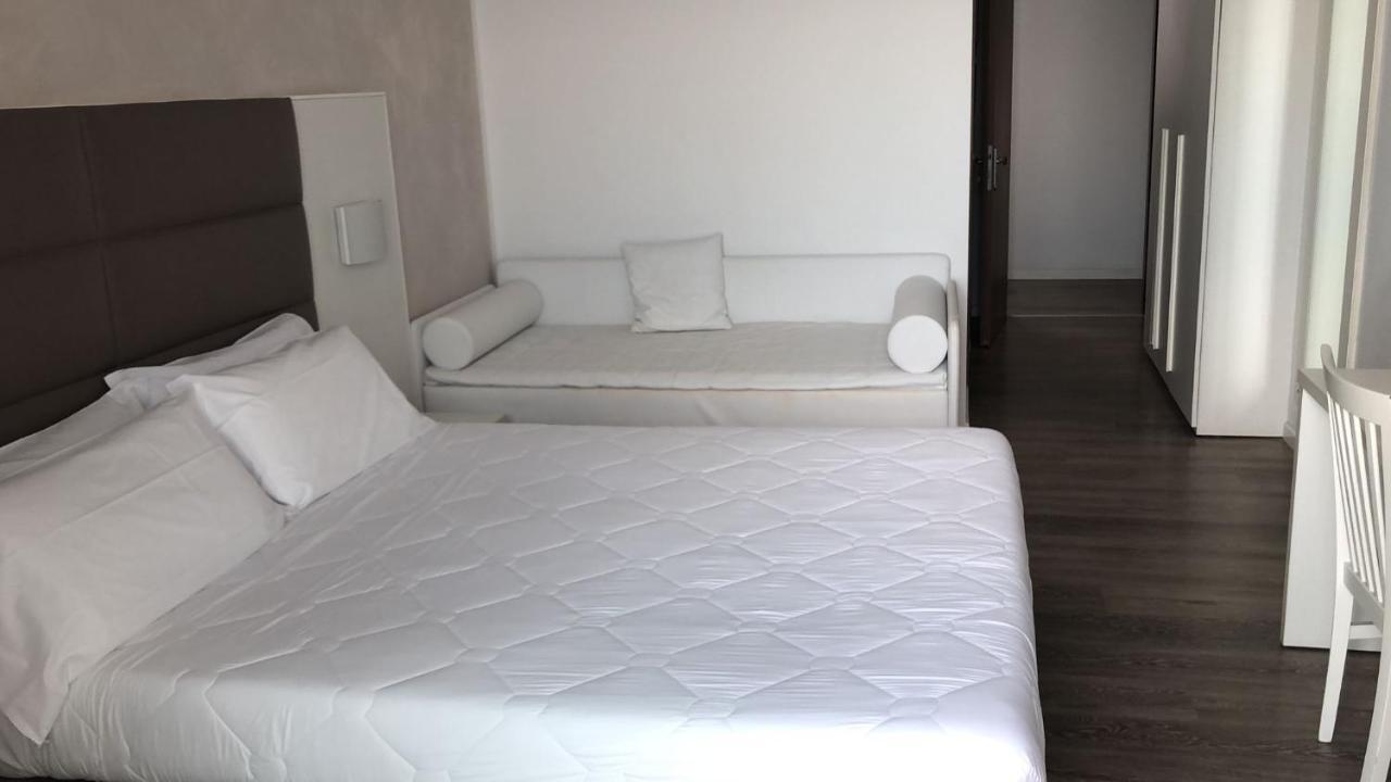 Hotel Columbia & Ninfea Lido di Jesolo Exterior photo