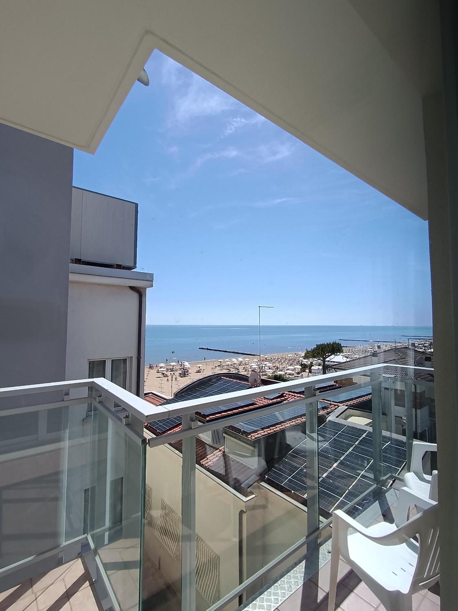 Hotel Columbia & Ninfea Lido di Jesolo Exterior photo