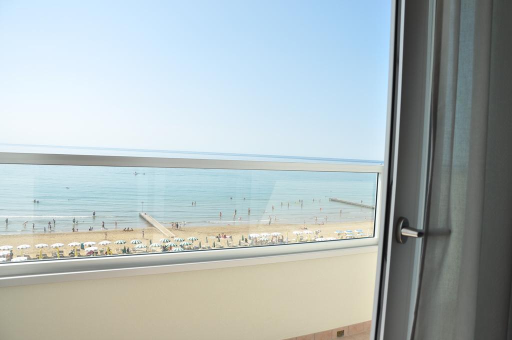 Hotel Columbia & Ninfea Lido di Jesolo Exterior photo