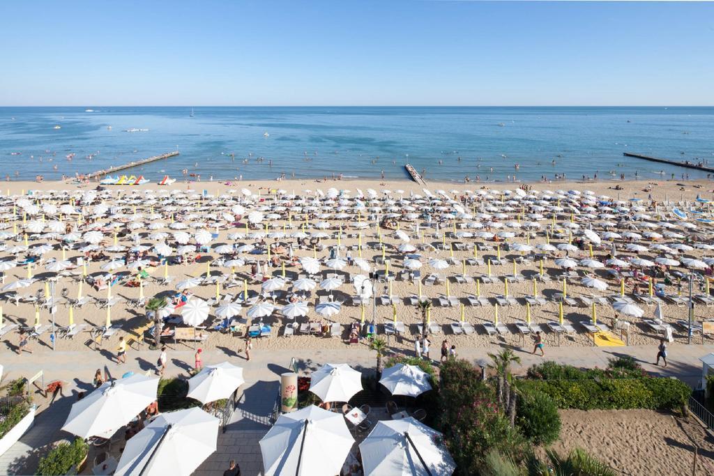 Hotel Columbia & Ninfea Lido di Jesolo Exterior photo