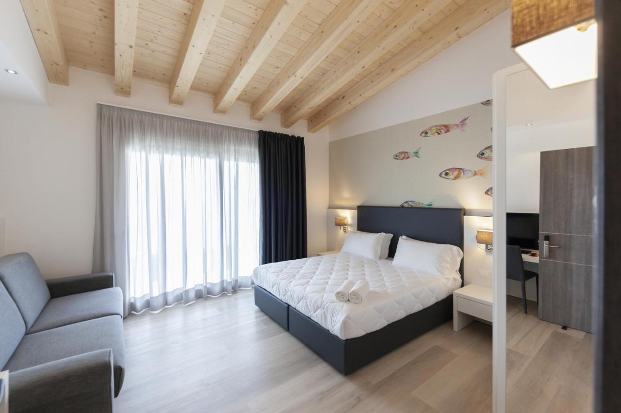 Hotel Columbia & Ninfea Lido di Jesolo Exterior photo